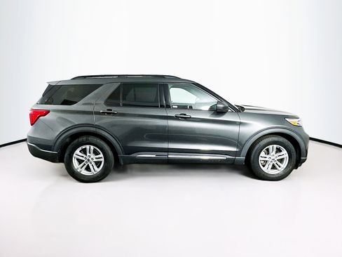 Used 2020 Ford Explorer XLT w/ Equipment Group 202A image 10