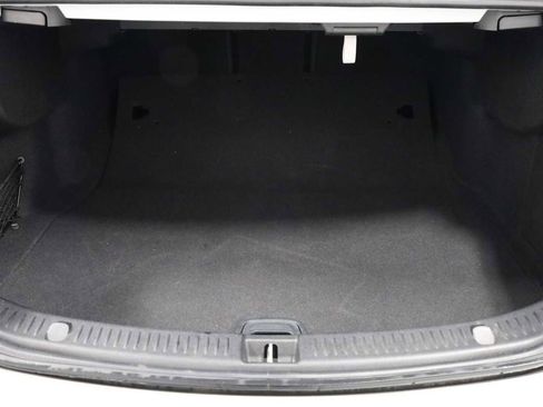 Used 2023 Mercedes-Benz E 350 4MATIC Sedan image 34