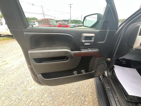 Used 2015 GMC Sierra 1500 SLE w/ SLE Preferred Package AWD/4WD image 12
