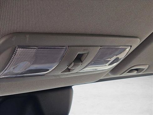 Used 2022 Nissan Frontier SV RWD image 11