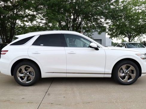 New 2026 Genesis GV70 2.5T Select image 4