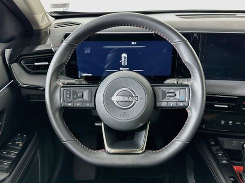 Used 2026 Nissan Kicks SR FWD image 18