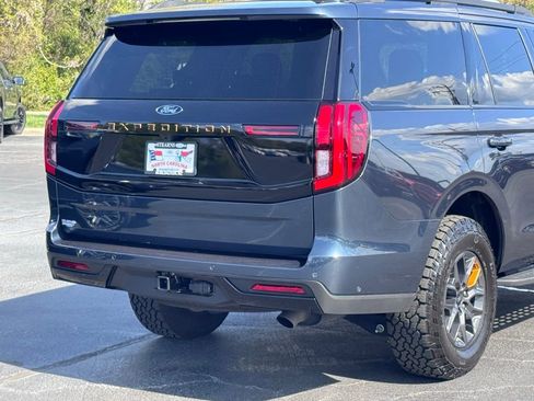 Used 2025 Ford Expedition Tremor image 21