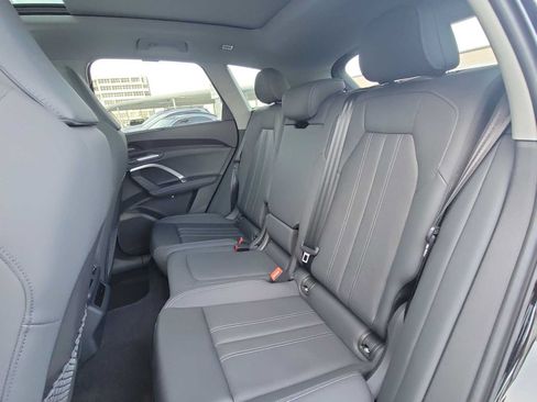 Certified 2025 Audi Q5 Premium Plus w/ Premium Plus AWD/4WD image 19