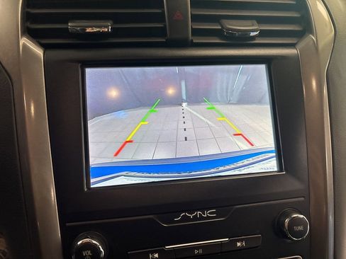 Used 2019 Ford Fusion SE image 20