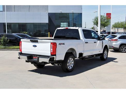 Used 2024 Ford F250 XLT image 5