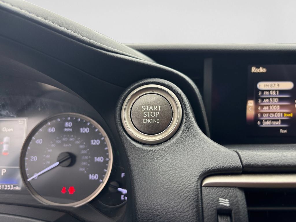 Used 2019 Lexus IS 300 w/ Premium Package RWD image 29