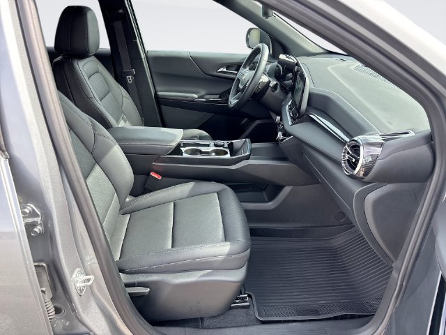 Used 2026 Chevrolet Equinox LT w/ Convenience Package II FWD image 25