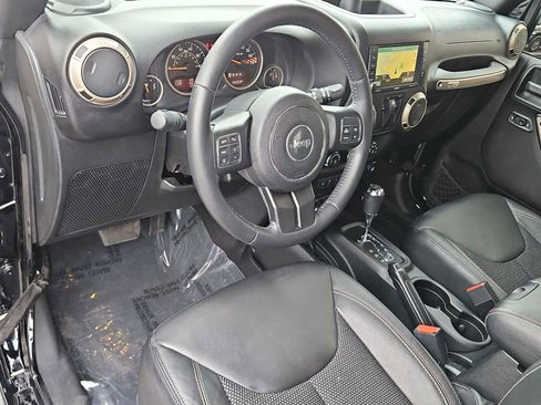 Used 2017 Jeep Wrangler 75th Anniversary image 10