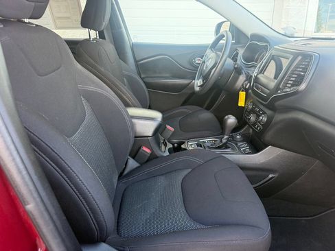 Used 2020 Jeep Cherokee Latitude AWD/4WD image 33