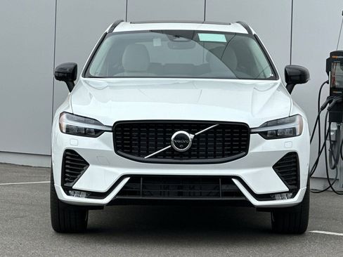Certified 2025 Volvo XC60 B5 Ultra w/ Protection Package Premier image 8