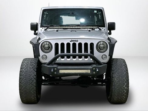 Used 2015 Jeep Wrangler Unlimited Sport AWD/4WD image 3