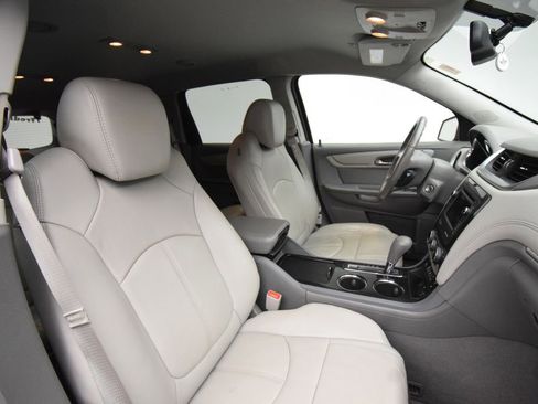 Used 2016 Chevrolet Traverse LT AWD/4WD image 14