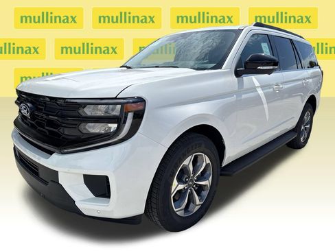 New 2027 Ford Expedition Active RWD image 17