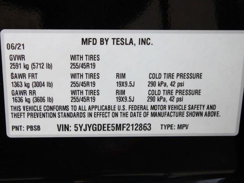 Used 2021 Tesla Model Y Long Range AWD/4WD image 8