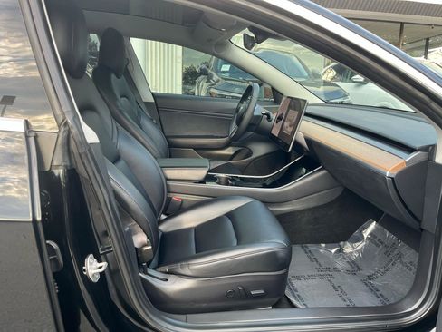 Used 2018 Tesla Model 3 Long Range AWD/4WD image 21