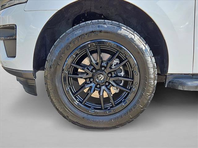 Used 2024 Ford Expedition XLT RWD image 23