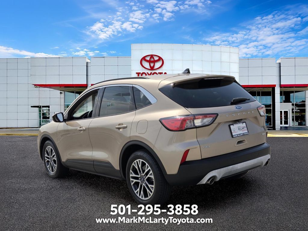 Used 2020 Ford Escape SEL FWD image 3