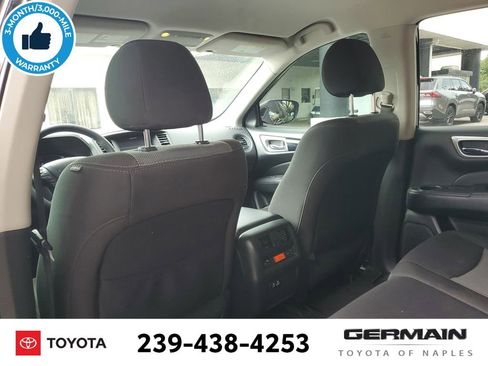 Used 2020 Nissan Pathfinder S FWD image 22
