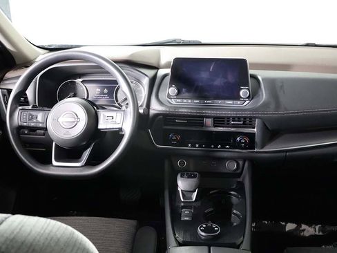 Used 2023 Nissan Rogue SV image 28