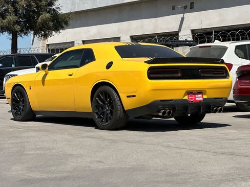 Used 2018 Dodge Challenger R/T Scat Pack RWD image 7