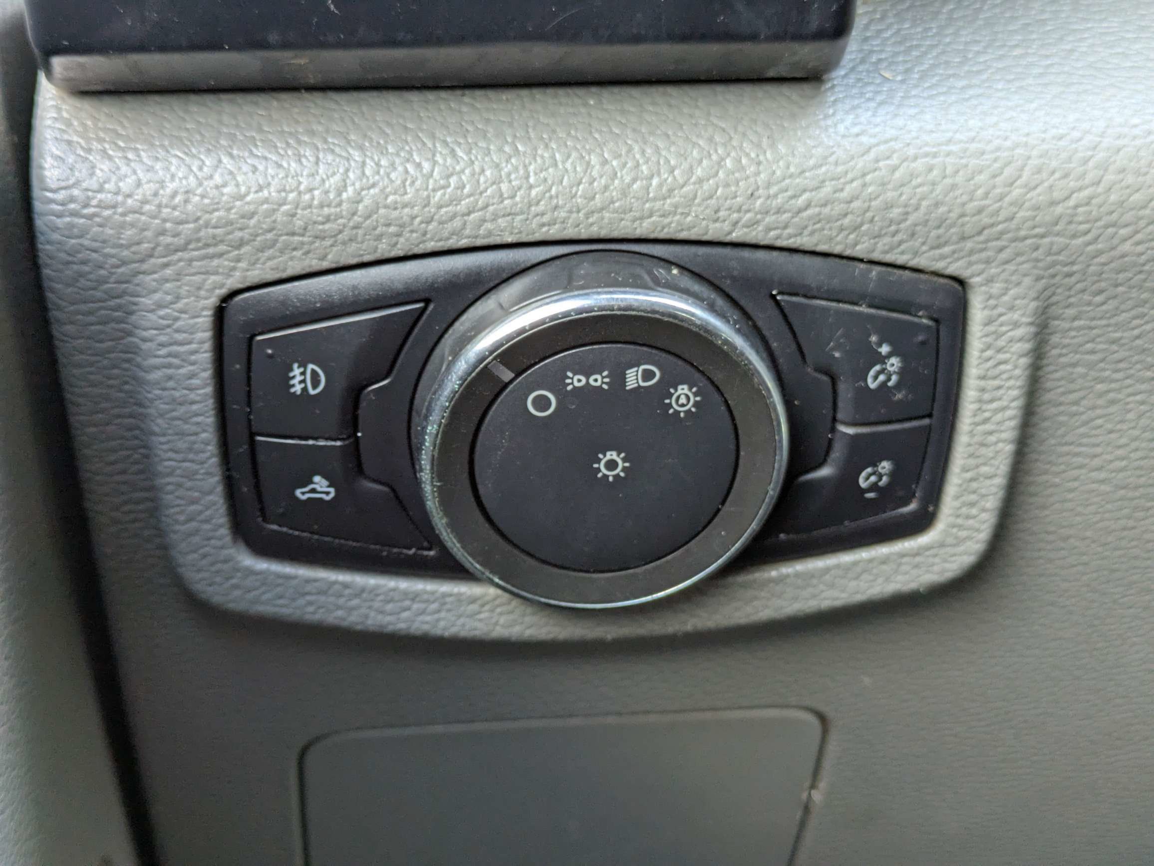 Used 2015 Ford F150 XL w/ Equipment Group 101A Mid AWD/4WD image 20