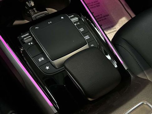 Certified 2022 Mercedes-Benz GLB 250 GLB 250 image 27