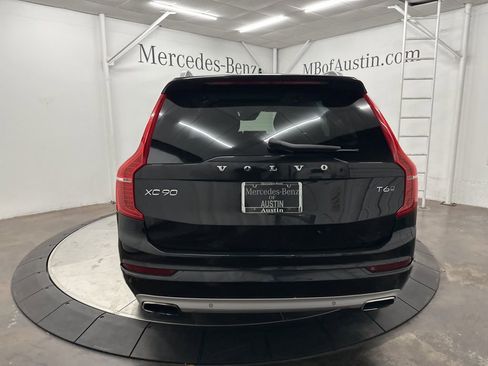 Used 2017 Volvo XC90 T6 Momentum w/ Momentum Plus Package image 6