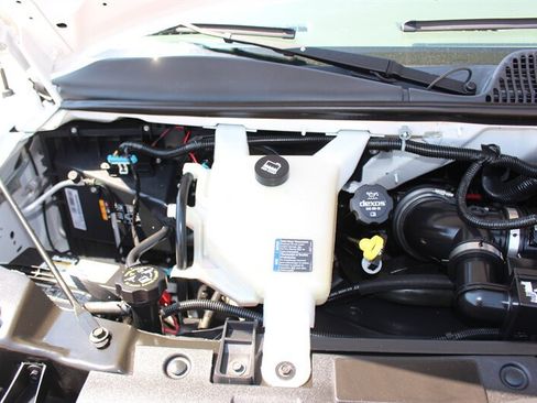 Used 2020 Chevrolet Express 3500 LT w/ LT Preferred Equipment Group RWD image 35