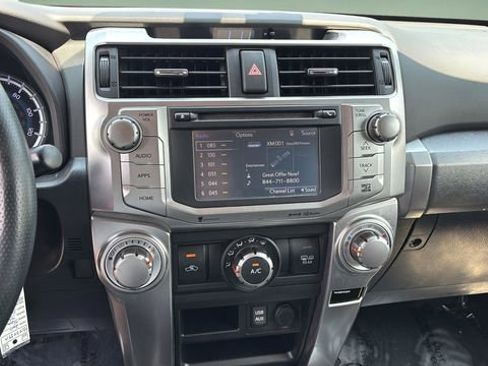 Used 2017 Toyota 4Runner SR5 AWD/4WD image 25