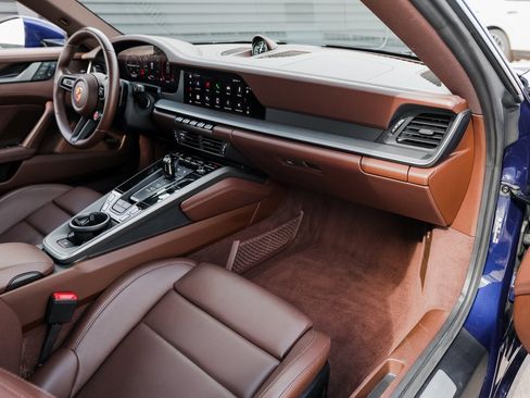 Used 2025 Porsche 911 Carrera T image 27