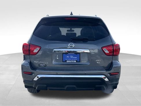 Used 2019 Nissan Pathfinder SL image 6