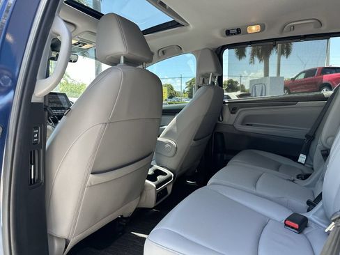 Certified 2024 Honda Odyssey EX-L image 21