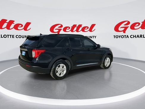 Used 2024 Ford Explorer XLT image 8
