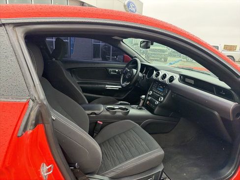 Used 2016 Ford Mustang GT RWD image 21
