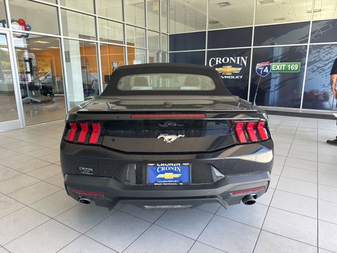 Used 2024 Ford Mustang Premium RWD image 6