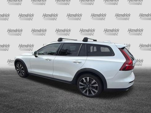 Used 2021 Volvo V60 T5 Cross Country w/ Climate Package AWD/4WD image 11