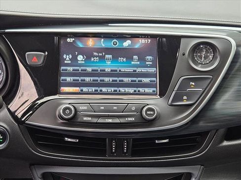Used 2019 Buick Envision Essence image 13
