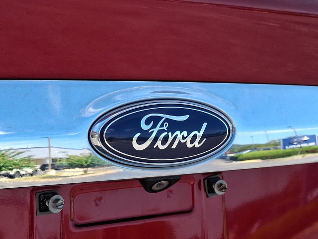 Used 2015 Ford Escape Titanium w/ Equipment Group 301A FWD image 31