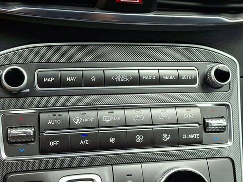 Used 2023 Hyundai Santa Fe SEL FWD image 19