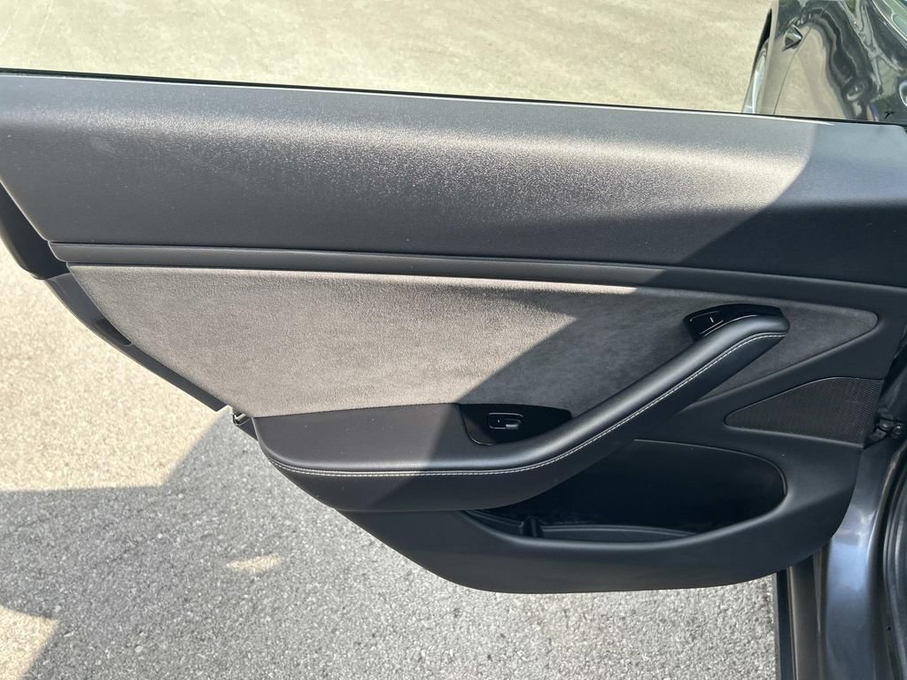 Used 2018 Tesla Model 3 RWD image 22