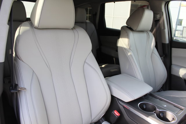 Used 2025 Acura MDX w/ Technology Package FWD image 21