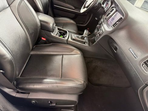 Used 2018 Dodge Charger GT image 25