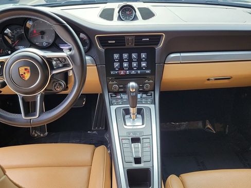Certified 2017 Porsche 911 Carrera 4S AWD/4WD image 22