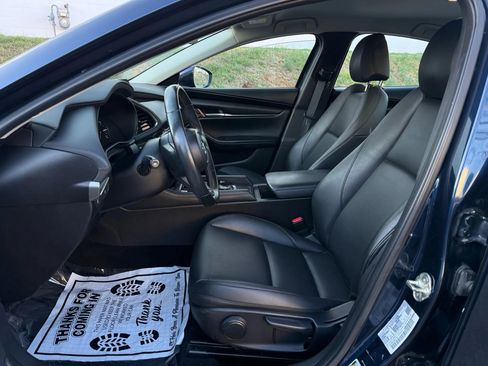 Used 2021 MAZDA MAZDA3 s image 9