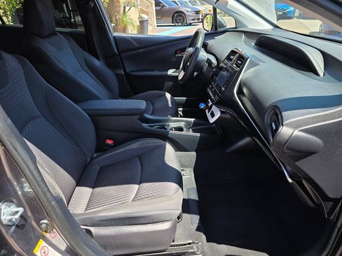 Used 2017 Toyota Prius One FWD image 14
