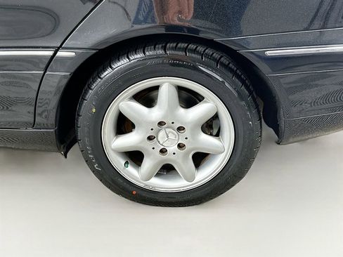 Used 2003 Mercedes-Benz C 240 Sedan image 23