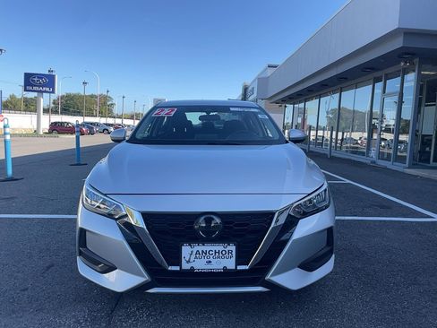 Used 2022 Nissan Sentra SV image 2