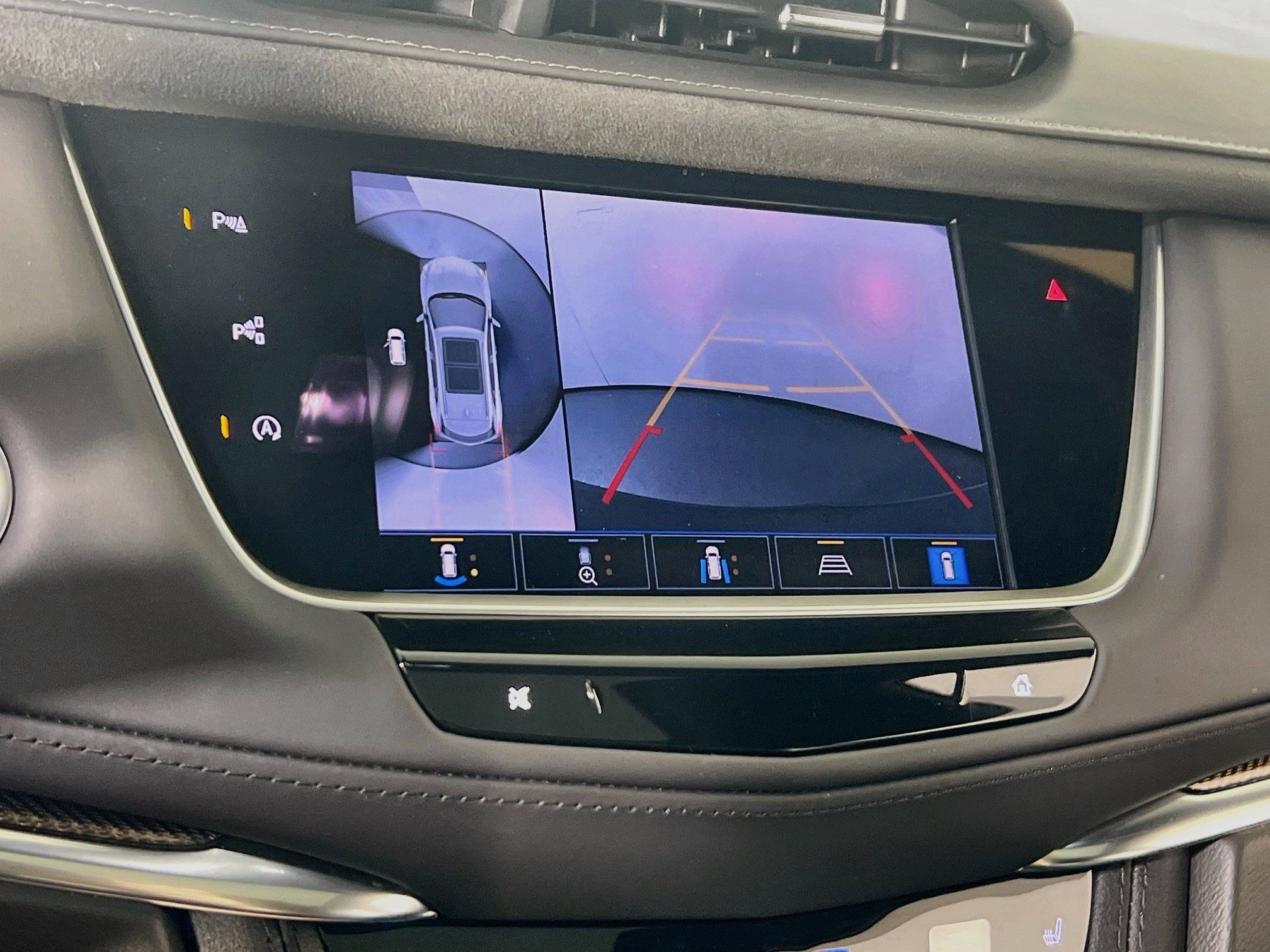 Used 2023 Cadillac XT5 Premium Luxury w/ Platinum Package AWD/4WD image 14