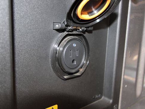 New 2025 Ford F150 XLT w/ Equipment Group 303A High image 39